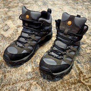 Merrell Moab Ventilator Mid - 8.5 - Like New